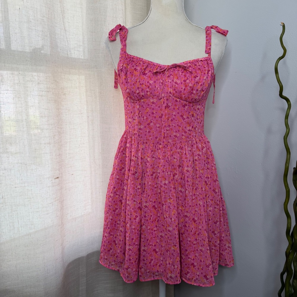 NWT SGNTR The Label Floral Tie Strap Mini Dress Pink Milkmaid Women's Small - Picture 2 of 9